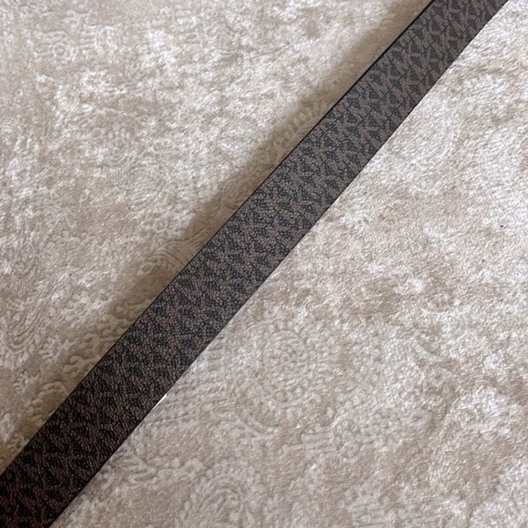 Brand New Michael Kors Genuine Leather Reversible Belt Tan Brown Logo Buckle - Picture 5 of 13